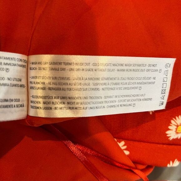 Finders Keepers Mae Asymmetric Hem Floral Dress Rusty Red Slit Strappy Size 8 - Picture 8 of 13